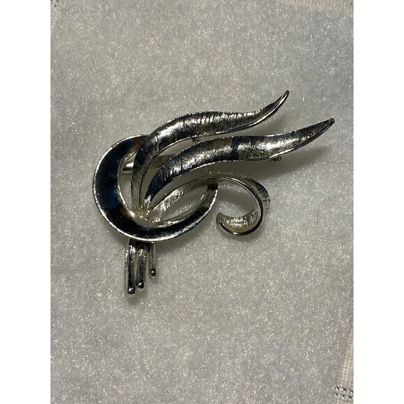 Vintage silver toned fronds brooch pin - Picture 4 of 7